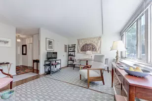 4101 NW Cathedral Ave NW, Washington, DC 20016 - Photo 4
