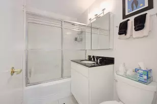 4101 NW Cathedral Ave NW, Washington, DC 20016 - Photo 8