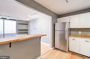 2141 P St NW, Washington, DC 20037 - Photo 6