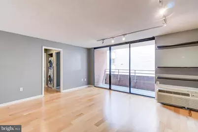 2141 P Street NW #801, Washington, DC 20037 - Photo 2