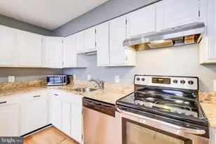 2141 P St NW, Washington, DC 20037 - Photo 4