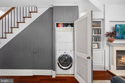 331 11th Street SE, Washington, DC 20003 - Photo 8