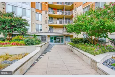 555 Massachusetts Avenue NW #1417, Washington, DC 20001 - Photo 4