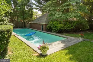 5109 Chevy Chase Pkwy NW, Washington, DC 20008 - Photo 4