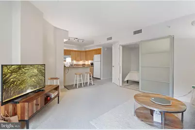 616 E Street NW #304, Washington, DC 20004 - Photo 4