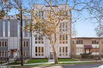 2105 M Street NE, Washington, DC 20002 - Photo 6