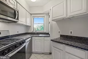 2500 Q St NW, Washington, DC 20007 - Photo 16