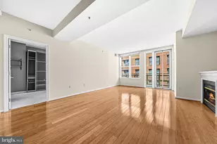 715 6th St NW, Washington, DC 20001 - Photo 2