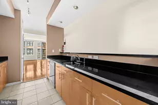 715 6th St NW, Washington, DC 20001 - Photo 10