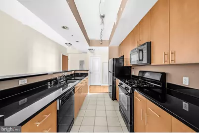 715 6th Street NW #904, Washington, DC 20001 - Photo 8