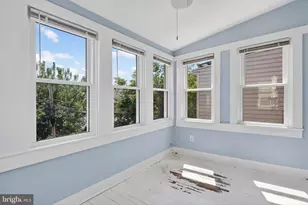 722 Otis Pl NW, Washington, DC 20010 - Photo 16