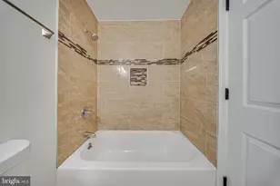 907 Barnaby St SE, Washington, DC 20032 - Photo 28