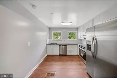 907 Barnaby Street SE, Washington, DC 20032 - Photo 8