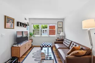 526 Kenyon St NW, Washington, DC 20010 - Photo 2