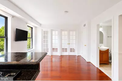 1125 12th Street NW #64, Washington, DC 20005 - Photo 4