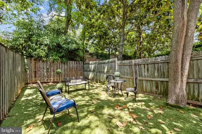 644 E Street SE, Washington, DC 20003 - Photo 34