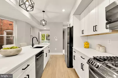 26 Todd Place NE #2, Washington, DC 20002 - Photo 4