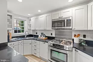 1333 27th St NW, Washington, DC 20007 - Photo 2