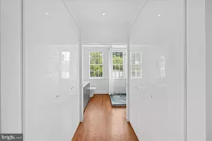2516 East Pl NW, Washington, DC 20007 - Photo 10