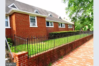 653 11th Street NE, Washington, DC 20002 - Photo 6