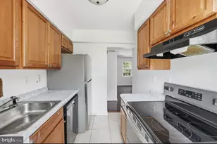 2006 38th St SE, Washington, DC 20020 - Photo 6