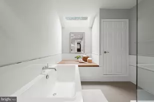 4050 Mansion Dr NW, Washington, DC 20007 - Photo 18