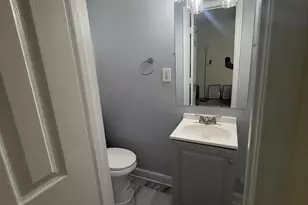 978 Mt Olivet Rd NE, Washington, DC 20002 - Photo 6