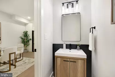 21 16th Street SE, Washington, DC 20003 - Photo 12