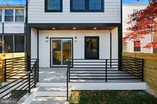 21 16th St SE, Washington, DC 20003 - Photo 30