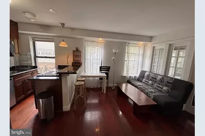 1125 12th Street NW #54, Washington, DC 20005 - Photo 2