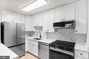 1325 18th St NW, Washington, DC 20036 - Photo 14