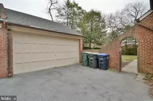 4007 49th St NW, Washington, DC 20016 - Photo 4