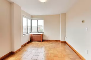 1 Scott Cir NW, Washington, DC 20036 - Photo 10