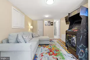 6010 34th Pl NW, Washington, DC 20015 - Photo 16