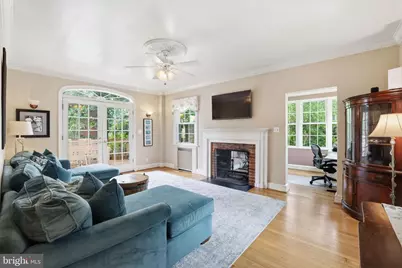 6010 34th Place NW, Washington, DC 20015 - Photo 4