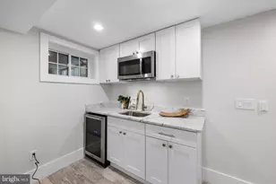 1421 Meridian Pl NW, Washington, DC 20010 - Photo 30