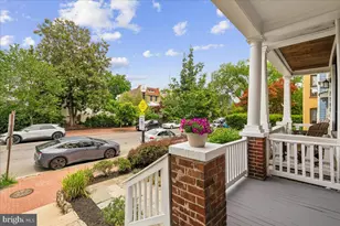 1105 G St SE, Washington, DC 20003 - Photo 4