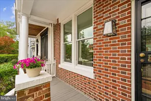 1105 G St SE, Washington, DC 20003 - Photo 6