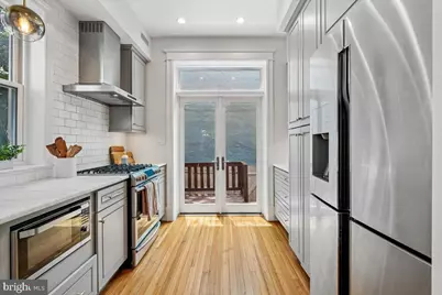 1105 G Street SE, Washington, DC 20003 - Photo 24