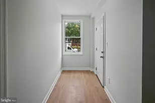 182 36th St NE, Washington, DC 20019 - Photo 8