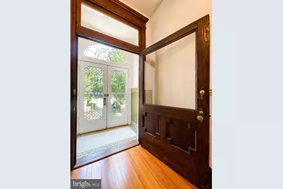 727 Massachusetts Avenue NE, Washington, DC 20002 - Photo 4