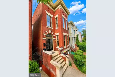 727 Massachusetts Avenue NE, Washington, DC 20002 - Photo 2