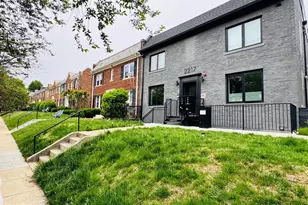 2217 40th Pl NW, Washington, DC 20007 - Photo 2