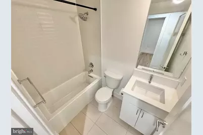 2217 40th Place NW #01, Washington, DC 20007 - Photo 8