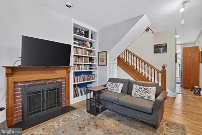 229 10th Street NE, Washington, DC 20002 - Photo 4