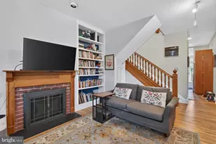 229 10th St NE, Washington, DC 20002 - Photo 4