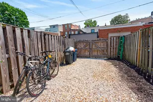229 10th St NE, Washington, DC 20002 - Photo 32