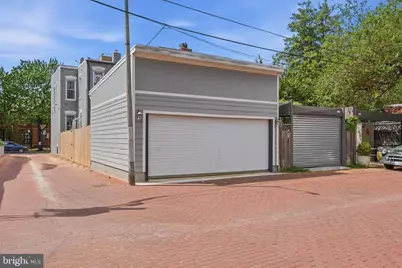 721 10th Street NE, Washington, DC 20002 - Photo 2
