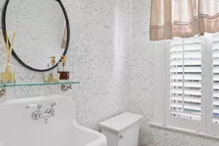 721 10th St NE, Washington, DC 20002 - Photo 14