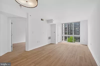 1000 New Jersey Avenue SE #609, Washington, DC 20003 - Photo 4